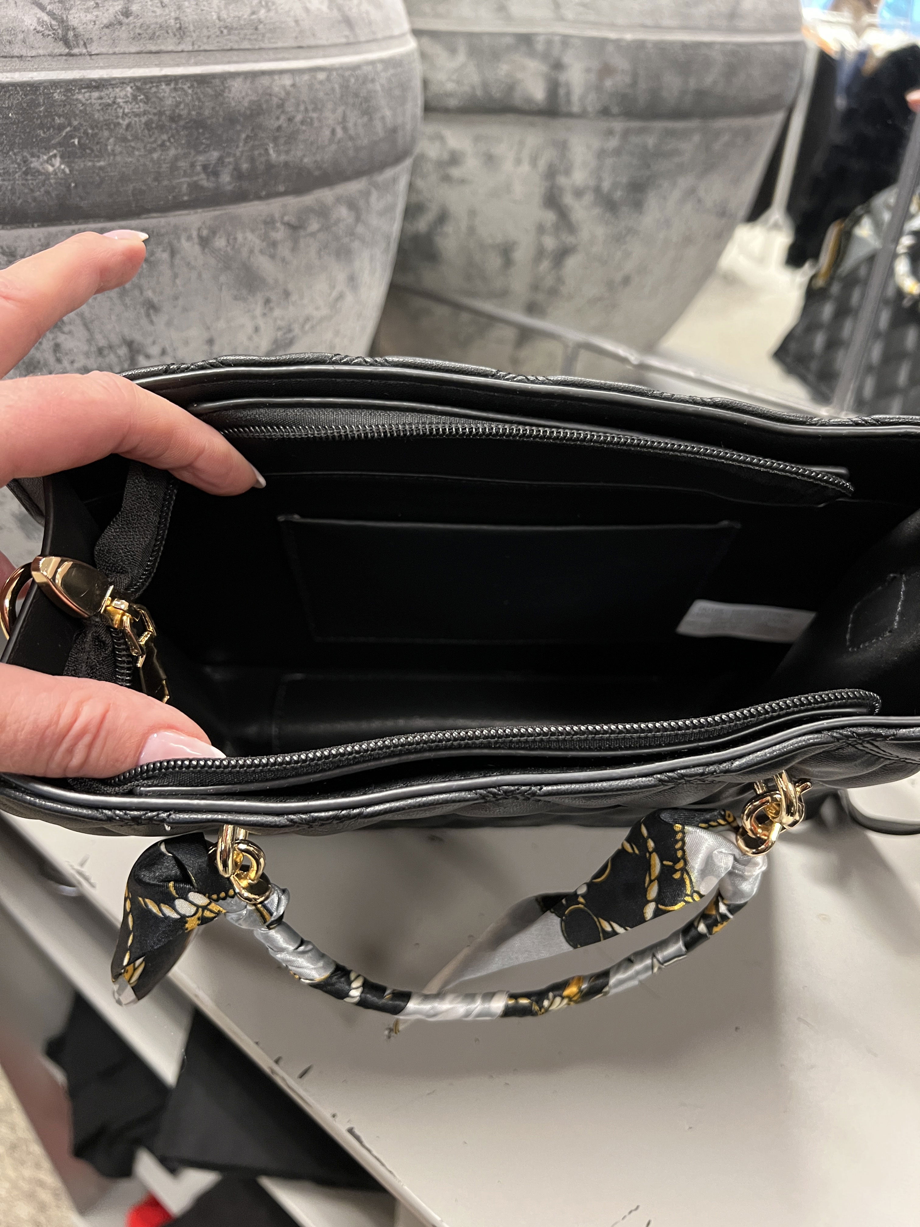 Irena - Fed quiltet taske med tørklæde